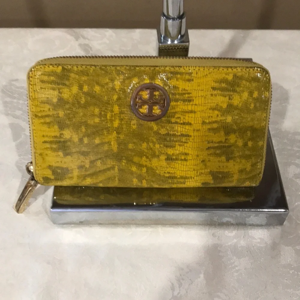 Tory Burch Wallet